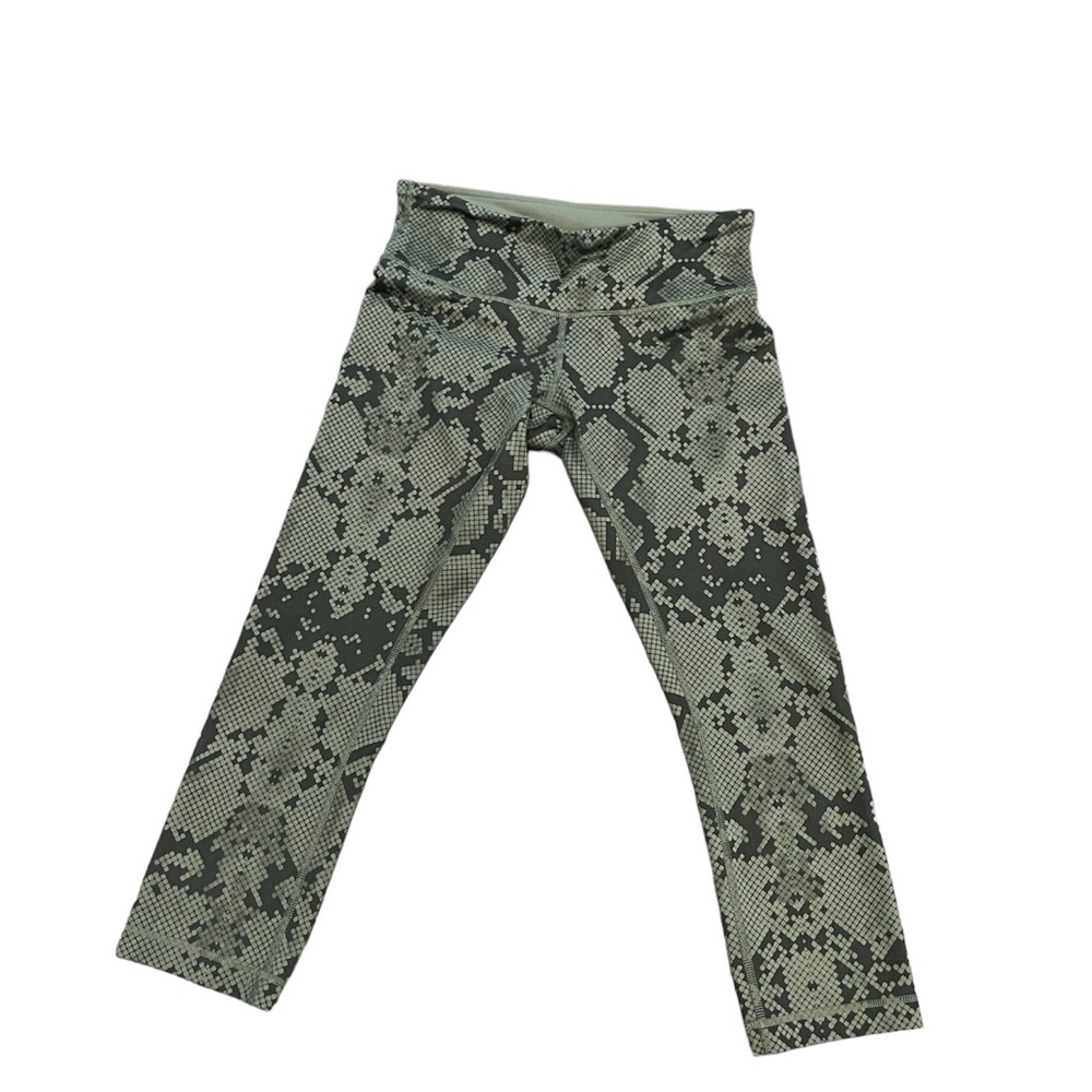 Lululemon crop pants